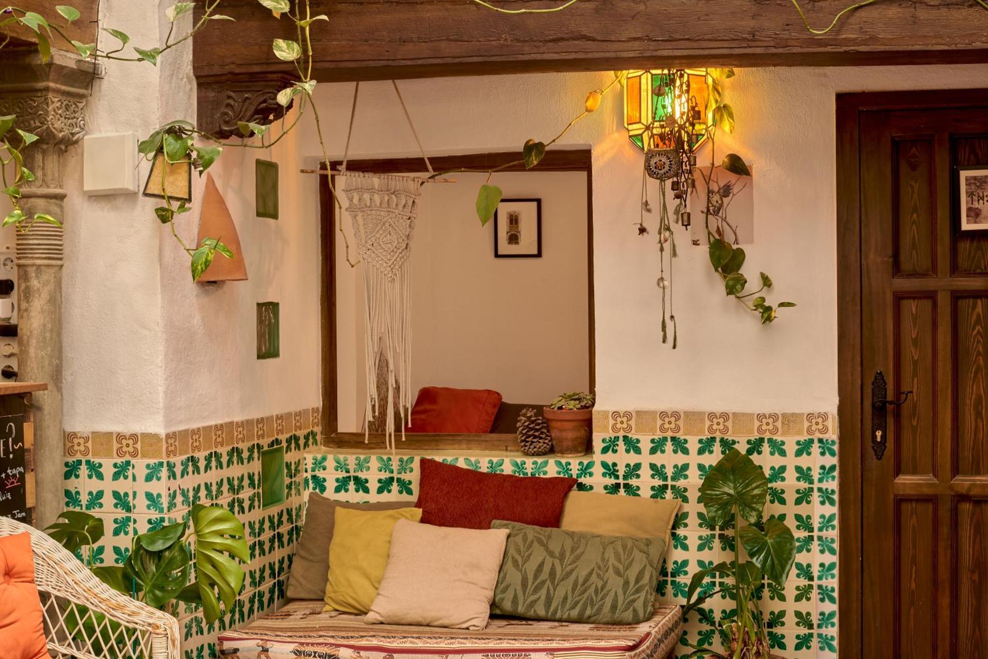 Cama Individual en habitación compartida femenina